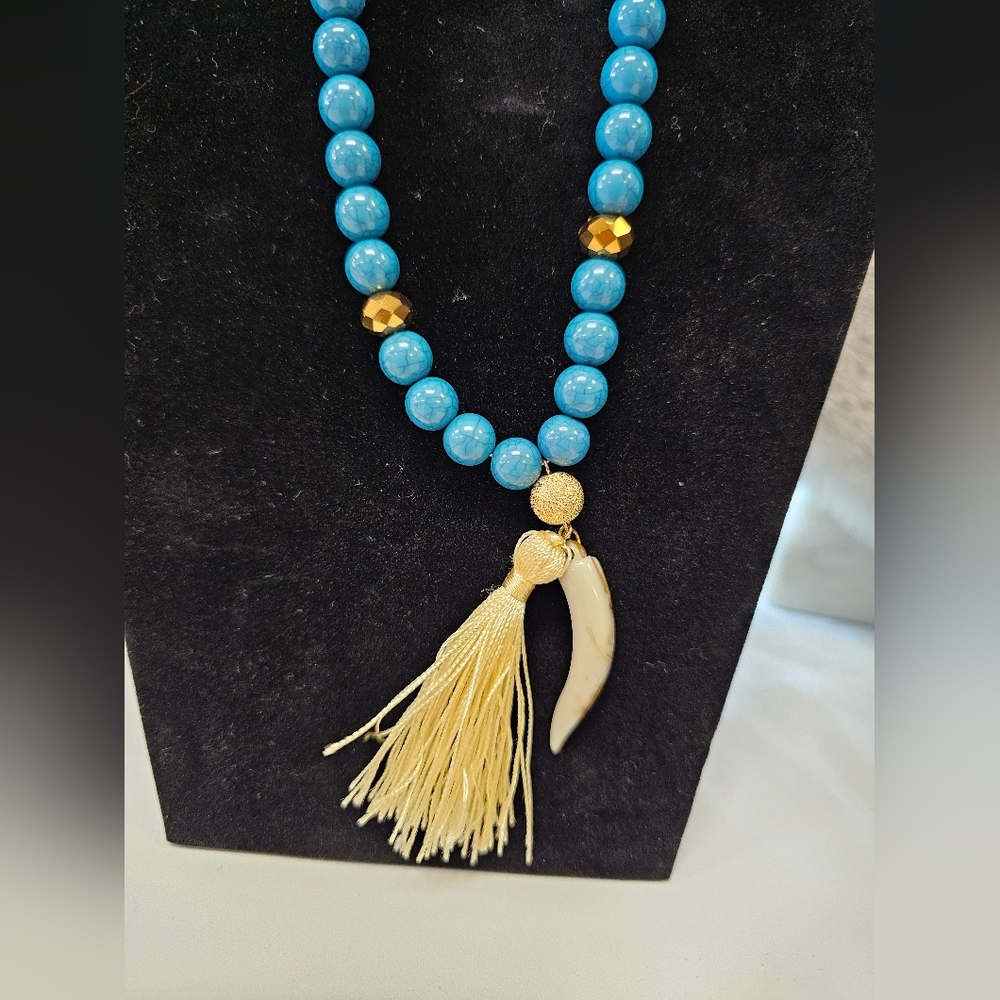 Necklace - Picture 2 of 4